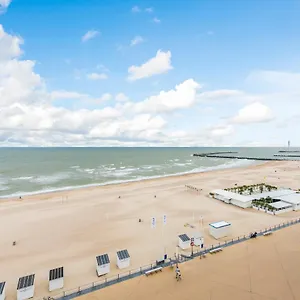 Seaview For 2 In Ostende
